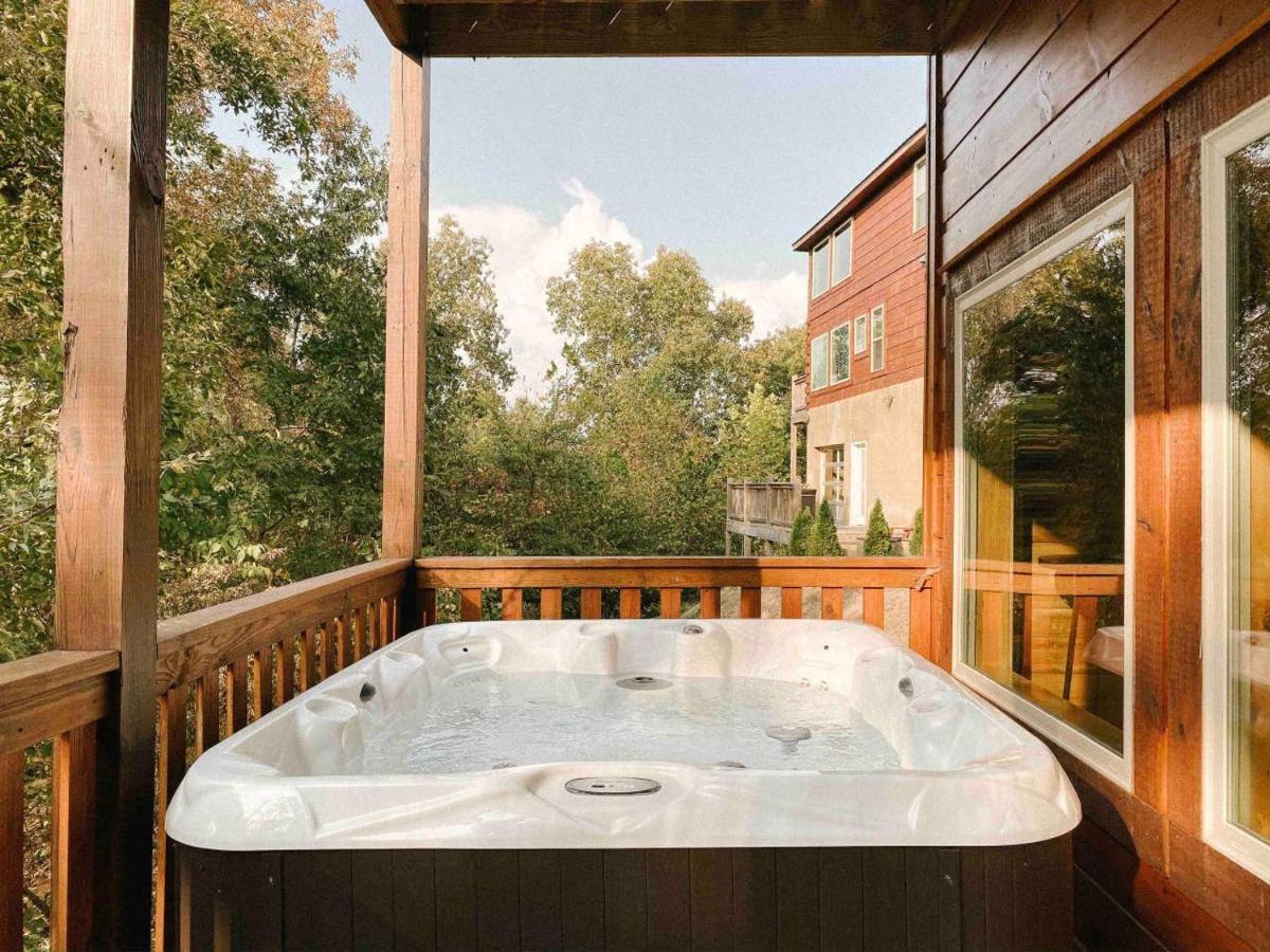 Splash Of Moonshine -Heated Indoor Pool, Hot Tub, Arcade Game Room Pigeon Forge Eksteriør billede